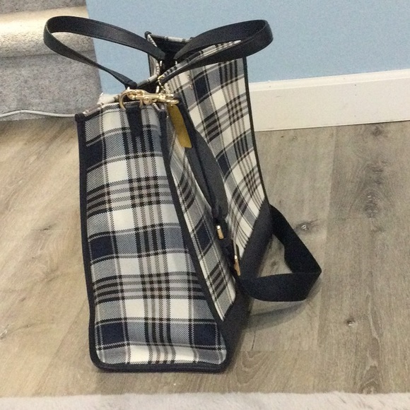 Large Coach Tote (navy, white, cream plaid) - Picture 4 of 8